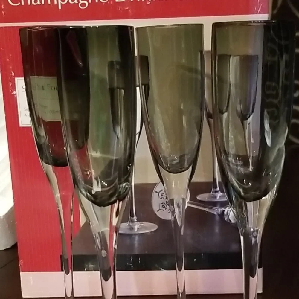 Champagne drinkware set, elegant,perfect for special event, or anniversary, ect